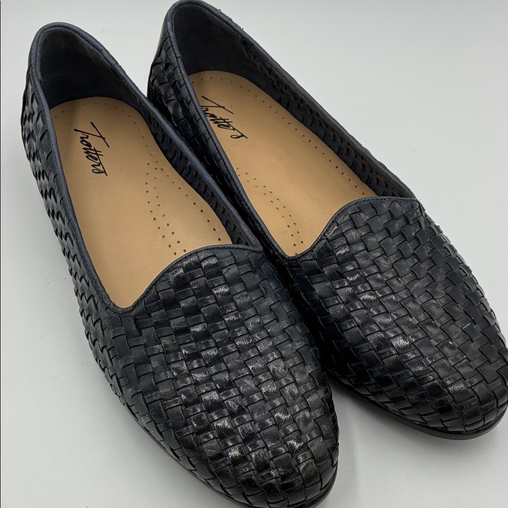 Trotters Blue Woven Leather Slip-On Loafers Women’s size 11.5 WW